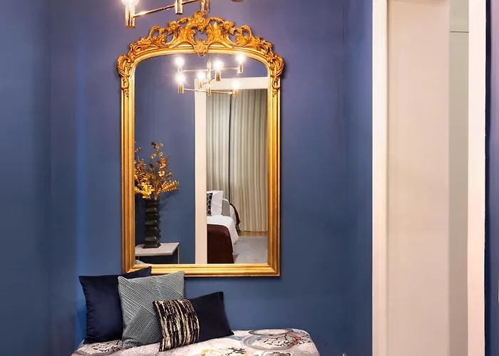 42 1t Cardosas Block Historic Ap Appartement